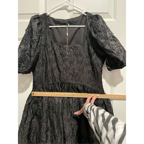 NWOT Endless Rose Texture Floral Organza Black Puff Sleeve Mini Dress Large - Picture 13 of 16